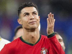 Ronaldo Belum Kepikiran Pensiun dari Timnas Portugal Ronaldo Belum Kepikiran Pensiun dari Timnas Portugal