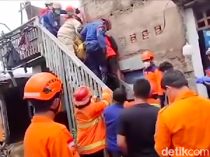 Damkar Sebut Satu Korban Tewas Kebakaran di Bekasi Sedang Hamil