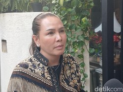 Fitri Salhuteru Usai Bersaksi di Sidang: Saya Berdiri untuk LM dan Vadel Badjideh