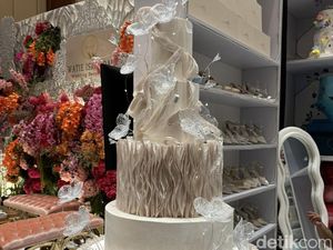 8 Foto Inspirasi Tren Kue Pengantin 2024 Dari Jakarta Wedding Festival