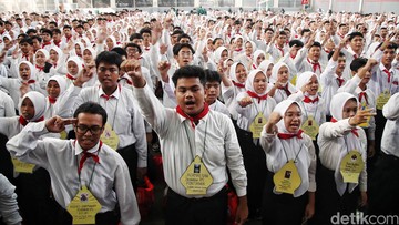 Melihat Ribuan Mahasiswa Baru Jalani Ospek di UNJ