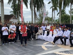 Molen-Hakim Daftar ke KPU Pangkalpinang, Lawan Kotak Kosong