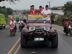 Daftar Pilkada Banyuasin, Asta Diantar Ribuan Pendukung ke KPU
