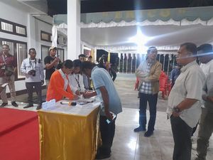 Keron Ama-Mel Fernandez Gagal Ikut Pilkada Flores Timur
