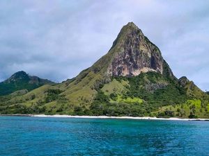 Pulau Cantik Namanya Unik, Ini Dia Pulau Mules di NTT Pulau Cantik Namanya Unik, Ini Dia Pulau Mules di NTT