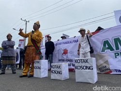 Relawan di Pangkalpinang Daftarkan Kotak Kosong ke KPU