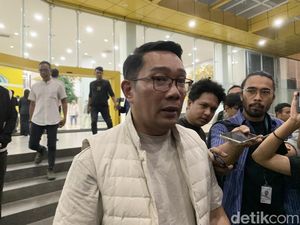Ridwan Kamil Janji Akan Tangani Polusi Udara Jakarta Jika Terpilih Jadi Gubernur Ridwan Kamil Janji Akan Tangani Polusi Udara Jakarta Jika Terpilih Jadi Gubernur