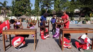 Momen Siswa SD Belajar Penanganan Bencana Gempa Bumi