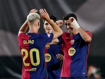 Video Pedri Menepi, Lewandowski-Olmo Main Lagi