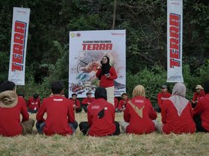 Telkomsel Gelar Aksi Bersih Lingkungan-Pelatihan Bencana di Maros Sulsel Telkomsel Gelar Aksi Bersih Lingkungan-Pelatihan Bencana di Maros Sulsel