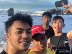 Pantai Legon Pari Lebak yang Sangat Asri, Cantik dan Lengkap
