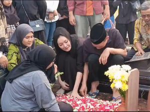 Kronologi Meninggalnya Keponakan Ayu Ting Ting Kronologi Meninggalnya Keponakan Ayu Ting Ting