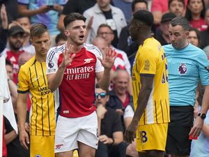 Salahmu Sendiri Usil, Declan Rice Salahmu Sendiri Usil, Declan Rice