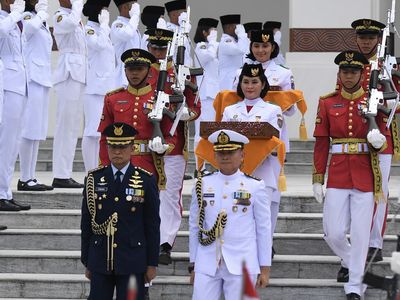Momen Duplikat Bendera Pusaka Merah Putih Kembali ke Jakarta