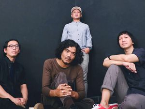 Deretan Lagu Hits Ini Ternyata Punya Nilai Religi Deretan Lagu Hits Ini Ternyata Punya Nilai Religi