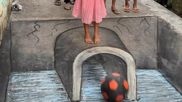 Gambar Pakai Kapur Ini Sukses Bikin Ilusi Optik, Menipu Otak