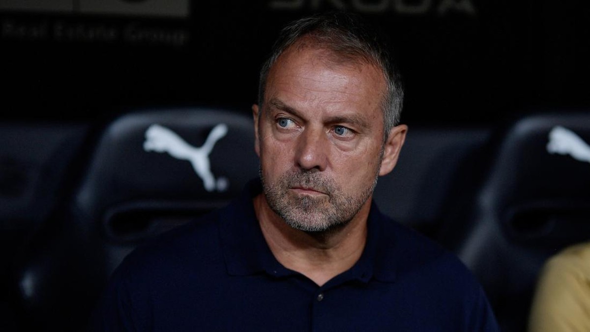 Hansi Flick membuat Barcelona lebih percaya diri. (Foto: REUTERS/Pablo Morano)