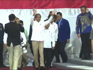 Penampakan Jokowi-Maruf dan Ketum Parpol KIM Plus Hadiri Rapimnas Gerindra