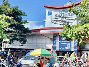 Pemkab Pinrang Gelontorkan Rp 2 M di APBD-P untuk Renovasi Pasar Sentral Pemkab Pinrang Gelontorkan Rp 2 M di APBD-P untuk Renovasi Pasar Sentral