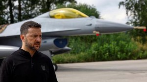 Zelensky Bertemu Pasukannya di Donetsk, Sebut Pukul Mundur Serangan Rusia