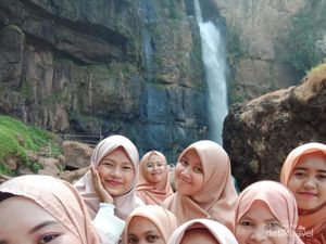 Curug Cimarinjung Sukabumi yang Alami dan Pantai Ciletuh nan Elok Curug Cimarinjung Sukabumi yang Alami dan Pantai Ciletuh nan Elok
