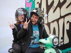 Malming Enaknya Ngapain? Nge-Date Aja Naik Motor Modifikasi yang Stylish