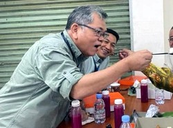 Foto 2 Bapaslonkada Sukabumi Suap-suapan Viral di Media Sosial