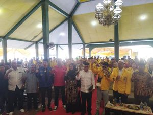 Ipuk-Mujiono Gelar Konsolidasi dan Rapatkan Barisan di Kantor Golkar