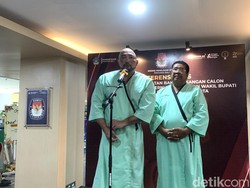 Dua Paslon Pilgub Bali Kerap Bercanda Saat Tes Kesehatan Bareng