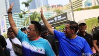 Pramono-Rano Sapa Pengunjung CFD Jakarta