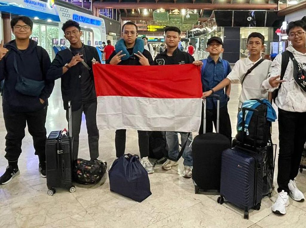 Siswa SMP dan SMK Indonesia Mengajar di Thailand Siswa SMP dan SMK Indonesia Mengajar di Thailand