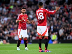 MU Benerin Atap Stadion? Benerin Pertahanan Dulu deh