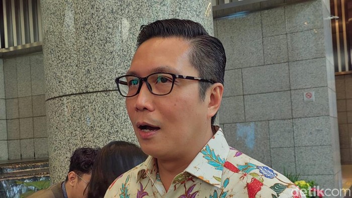 Direktur Pengembangan Bursa Efek Indonesia (BEI) Jeffrey Hendrik, yang juga menjabat Pejabat sementara (Pjs) Direktur Utama BEI.