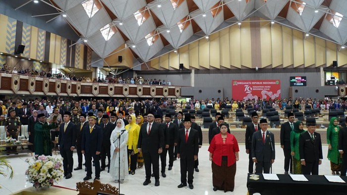DPRD Kaltim Pelantikan dan pengambilan sumpah jabatan 55 anggota DPRD Kaltim periode 2024-2029.
