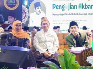 Gus Iqdam Sebut Khofifah Teladan Pemimpin yang Tawadhu dan Andhap Ashor Gus Iqdam Sebut Khofifah Teladan Pemimpin yang Tawadhu dan Andhap Ashor