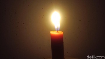    Gandul Gelap Gulita: Gangguan Listrik Landa Depok!   Listrik 'Ngambek', Gandul Depok Mendadak Mati Lampu!   Warga Gandul Depok Gigit Jari: Listrik Padam Tanpa Ampun!   Depok Darurat Listrik: Gandul Lumpuh Akibat Gangguan!   Kepanikan di Gandul: