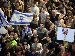 Warga Israel Demo Desak Gencatan Senjata Usai 6 Sandera Tewas di Gaza