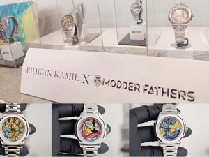 Jam Tangan Hasil Lukisan Ridwan Kawil x Modderfathers Dilelang Jam Tangan Hasil Lukisan Ridwan Kawil x Modderfathers Dilelang
