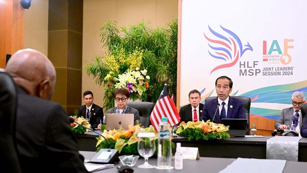 Jokowi-Presiden Boakai Bahas Hubungan Indonesia-Liberia