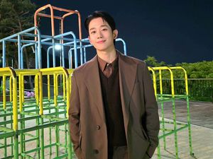 Foto Paspor Jung Hae In Disebut Gak Riil Gegara Terlalu Ganteng