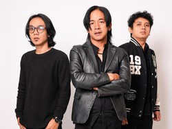 Junvio Rilis Dengar, Lagu Cinta Tak Terbalas