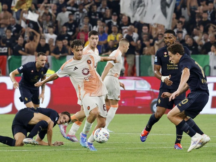 Pertandingan Juventus vs AS Roma berakhir tanpa pemenang. Sebab laga tersebut tuntas dengan skor 0-0.
