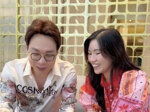 Kulineran Seru dr. Richard Lee, Cicip Mooncake Mahal hingga Dessert di China