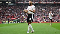 Liverpool kembali membobol gawang MU di menit ke-56. Gol dicetak oleh Salah. Michael Regan/Getty Images. 