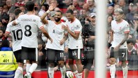 Kemenangan ini membawa pasukan Arne Slot ke peringkat kedua dengan sembilan angka. Poin Liverpool sama dengan Manchester City di puncak klasemen. Nick Potts/PA Images via Getty Images. 