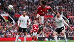 Liverpool Tumbangkan MU di Old Trafford