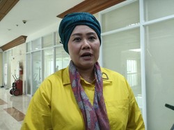 Maju Pilgub Jatim, Luluk Hamidah Serahkan Surat Pengunduran Diri dari DPR