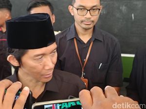 Izin Praktik Ditangguhkan Kemenkes, Dekan FK Undip: Saya Merawat 300 Pasien Izin Praktik Ditangguhkan Kemenkes, Dekan FK Undip: Saya Merawat 300 Pasien