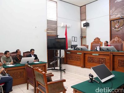 Sidang Praperadilan Dirut ASDP, Pihak KPK Absen