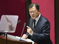 Perkara Suap Cari Jabatan untuk Menantu Bikin Moon Jae In Tersangka